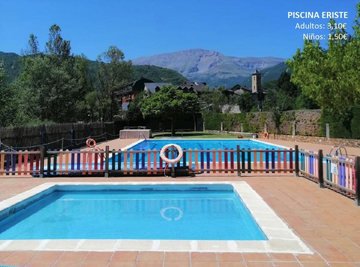 Vila Casa De La Marmota Eriste Exteriér fotografie